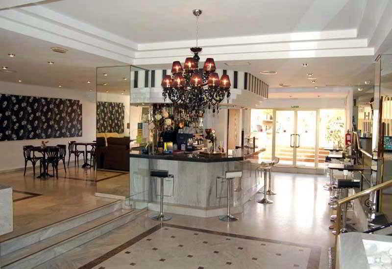 El Faro Hotell